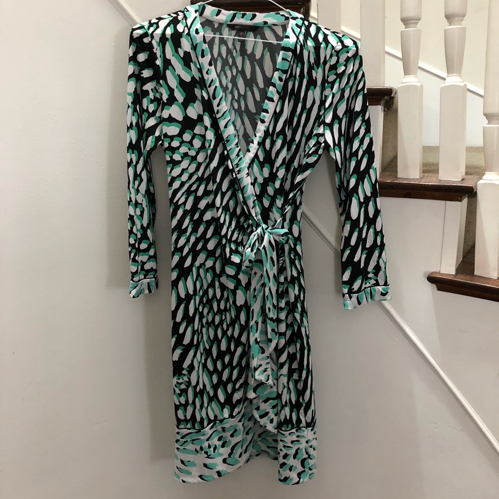 Wrap dress BCBG beautiful